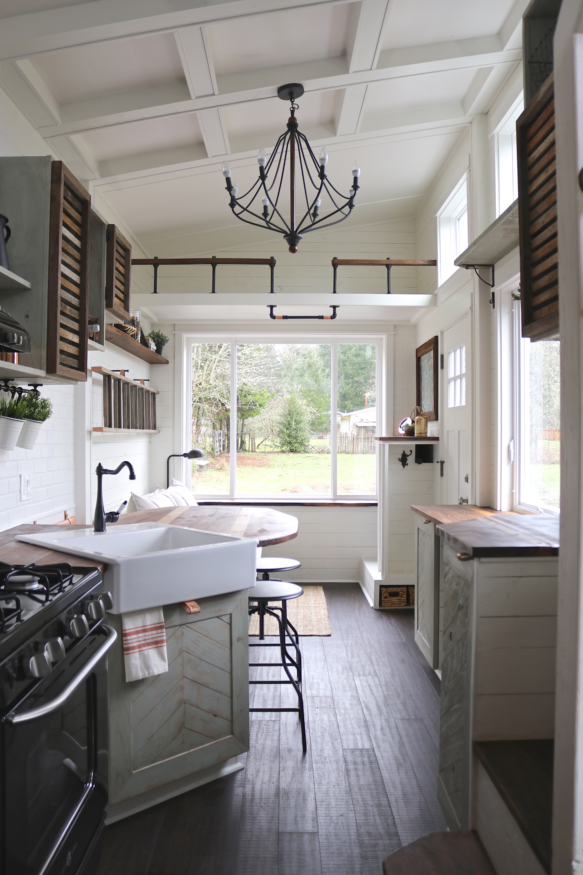 WRITERS RETREAT thumbnail 6