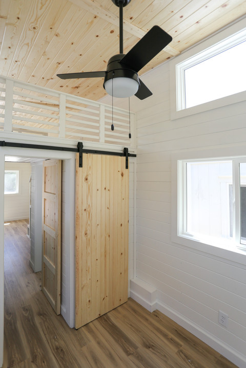 MONTROSE thumbnail 11