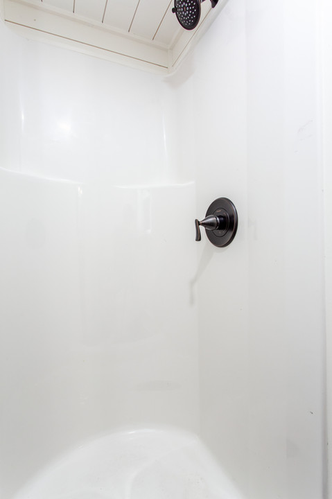 MONTROSE thumbnail 12