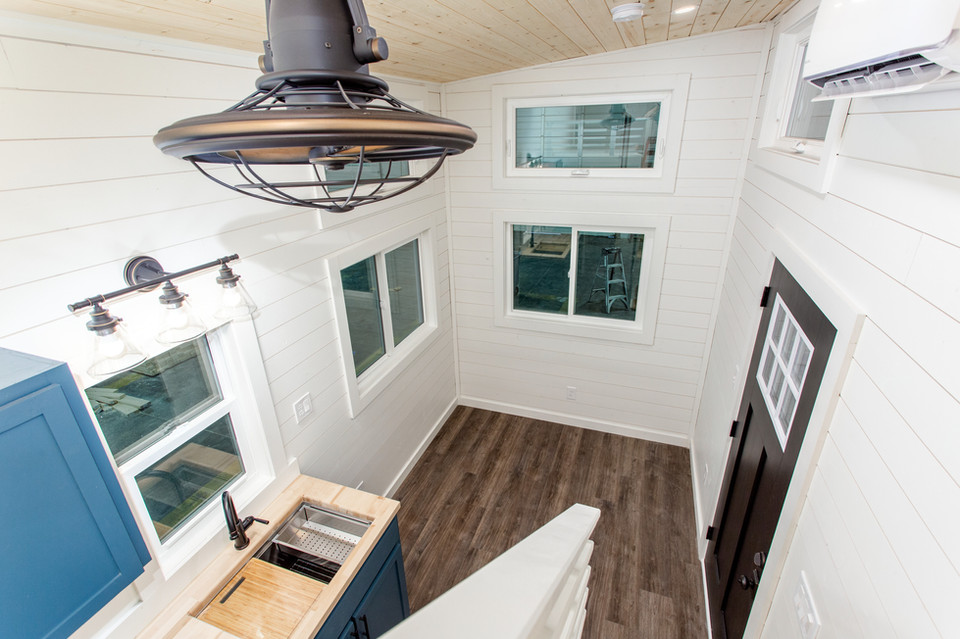 MONTROSE thumbnail 24