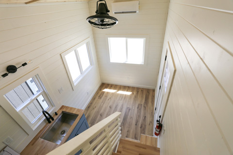 MONTROSE thumbnail 6