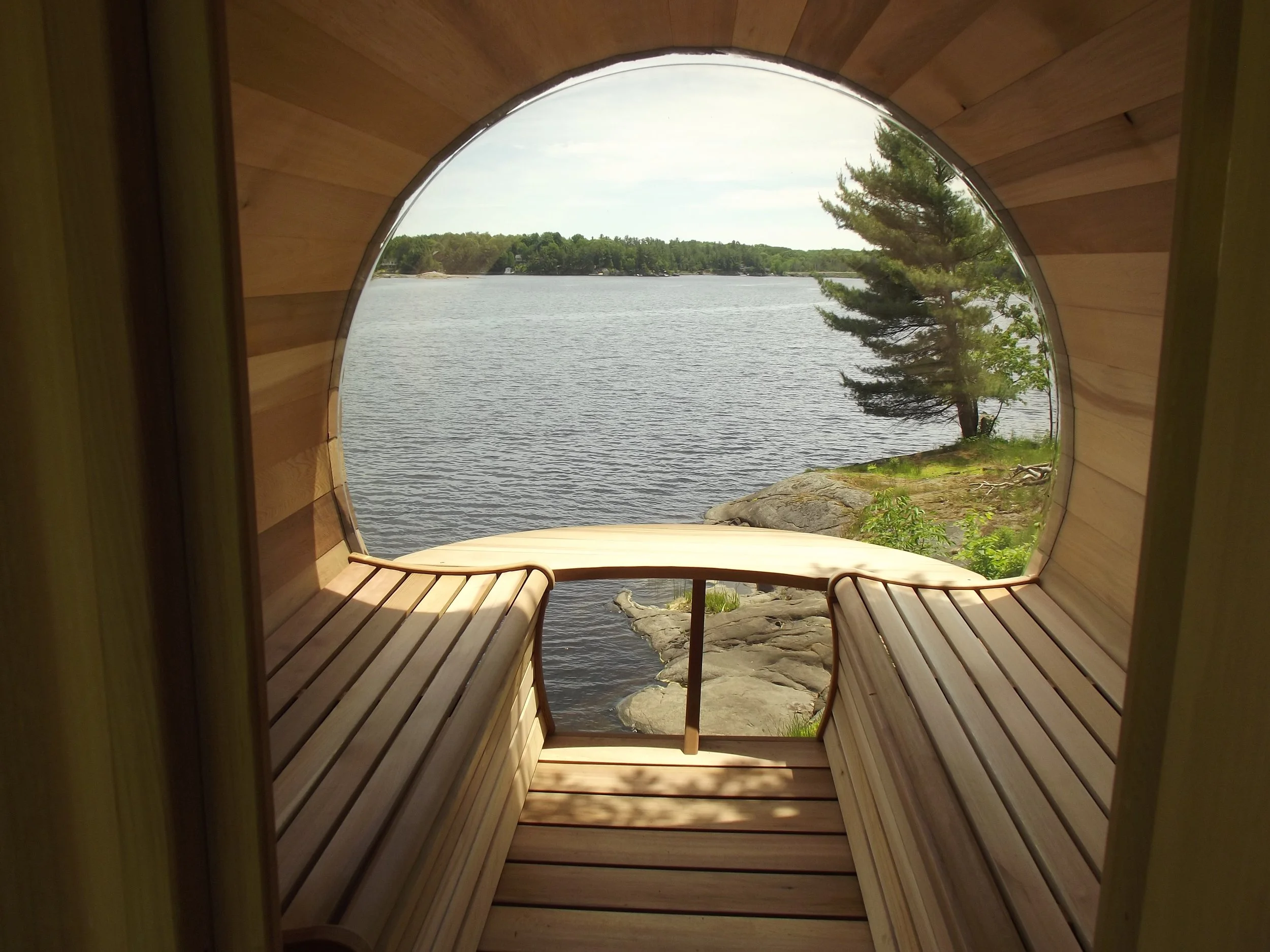 8’ Red Cedar panoramic Barrel Sauna thumbnail 4