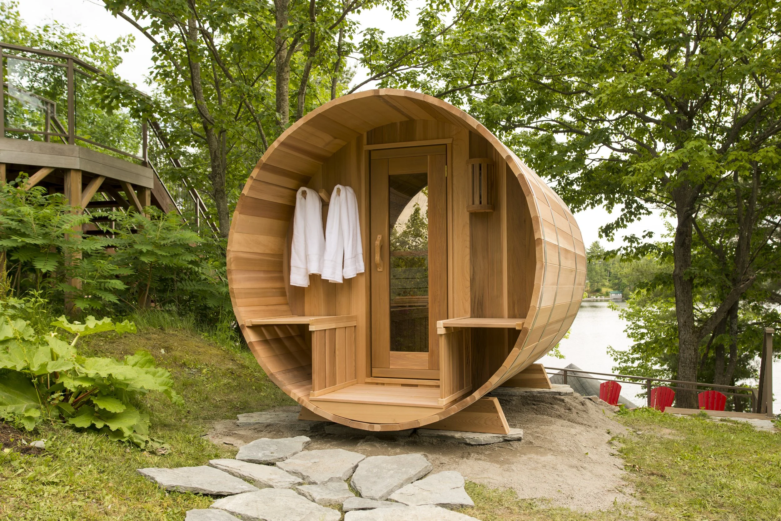 8’ Red Cedar panoramic Barrel Sauna thumbnail 5