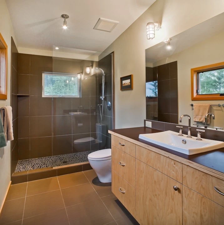 Spencer Lake Cabin thumbnail 12