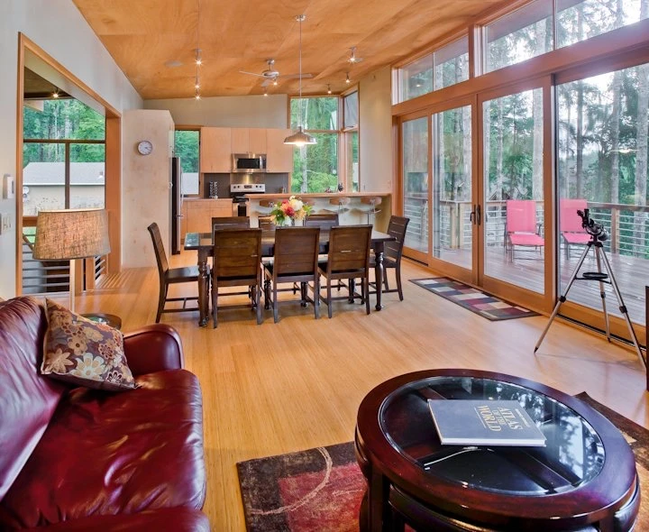 Spencer Lake Cabin thumbnail 7