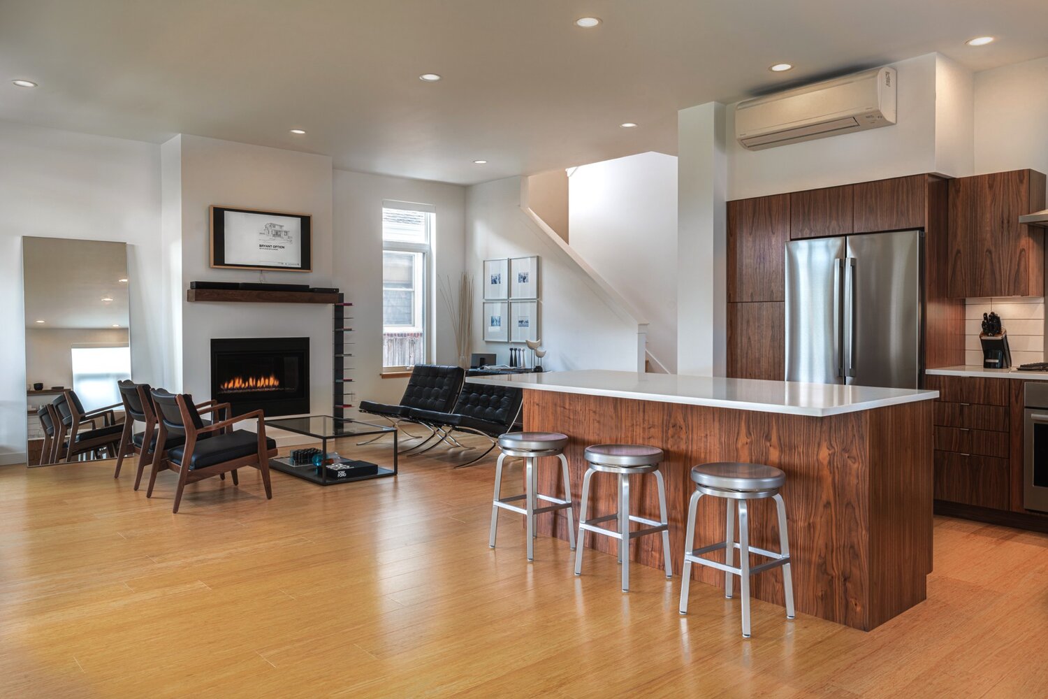 Bryant Option thumbnail 7