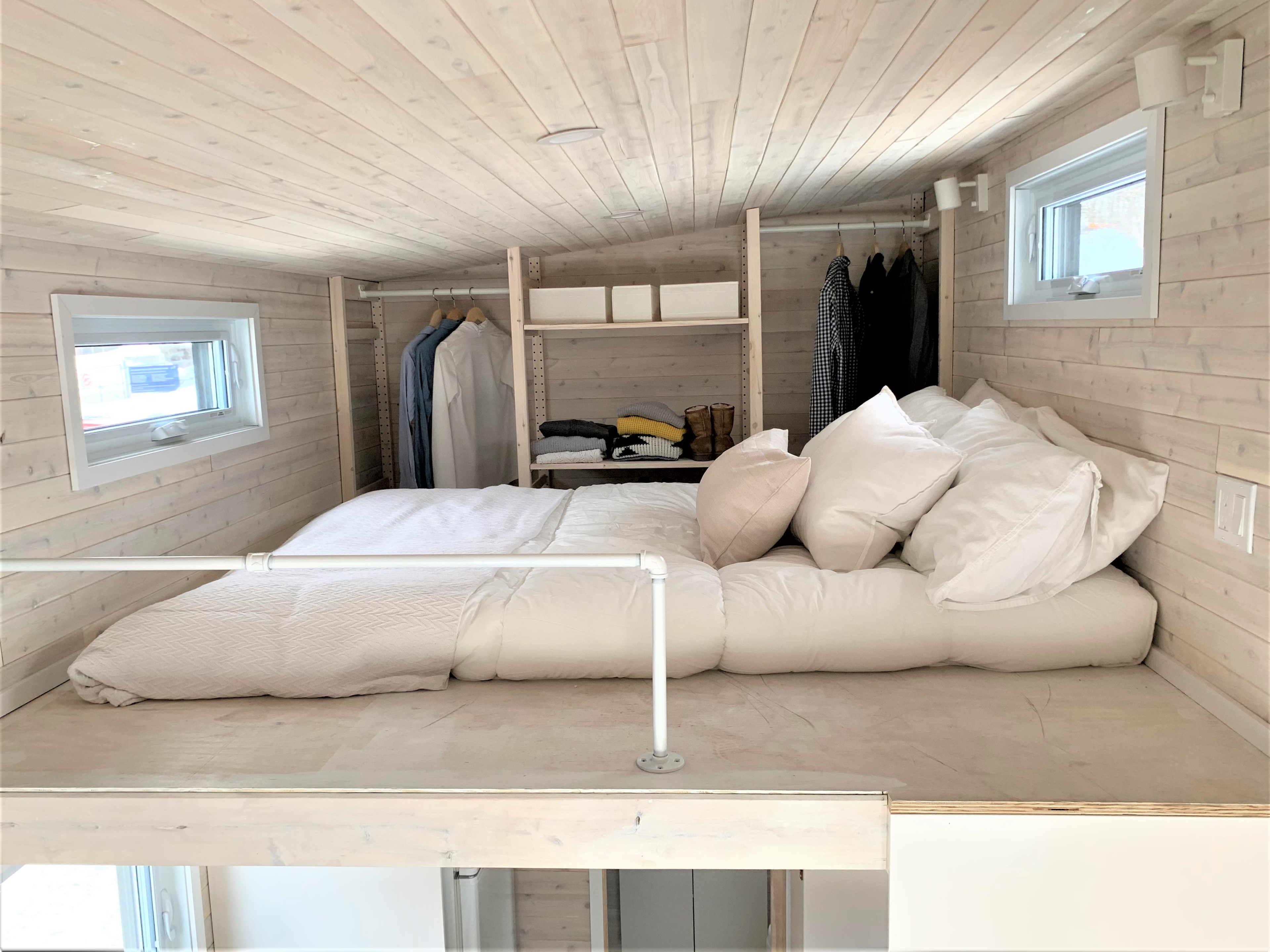 20 STANDARD FEET thumbnail 13