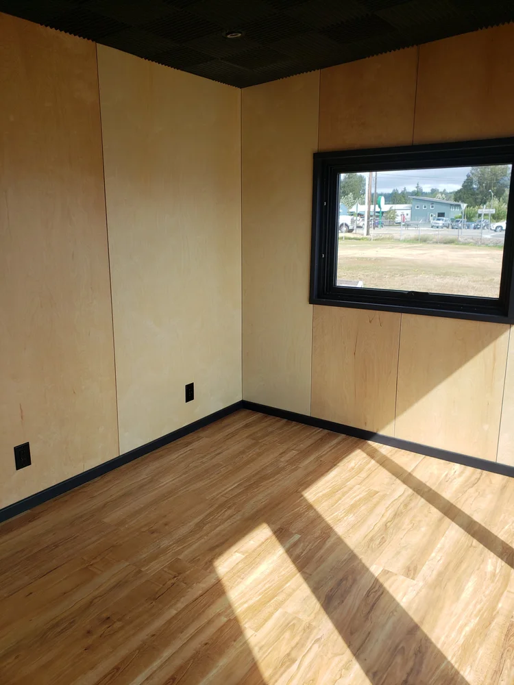 The Sixteen BnB thumbnail 10