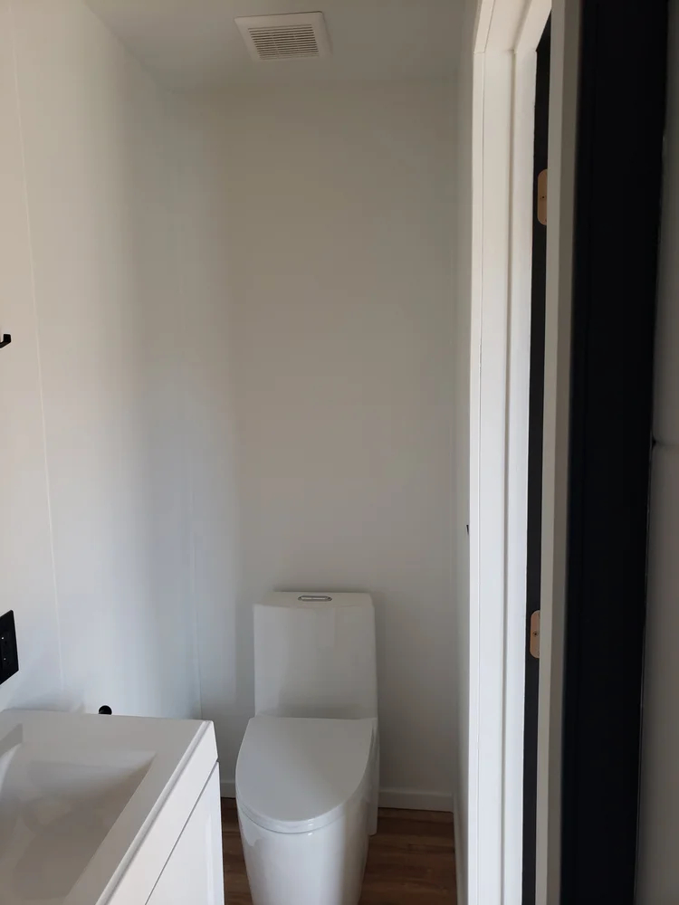 The Sixteen BnB thumbnail 16