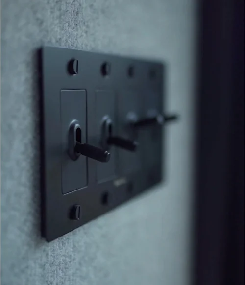 The Twelve thumbnail 12