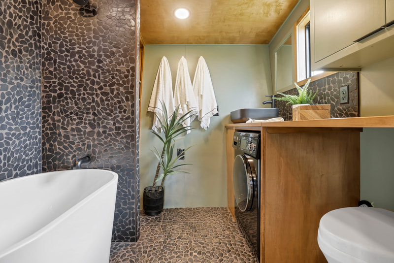 CATALINA thumbnail 103