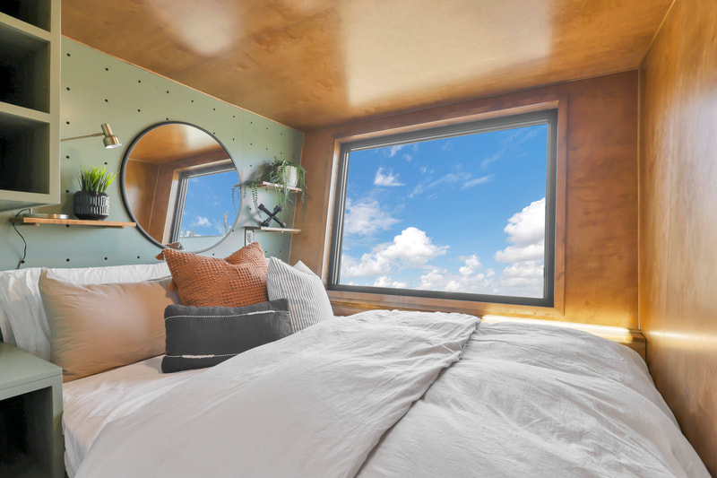 CATALINA thumbnail 38