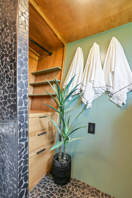 CATALINA thumbnail 72