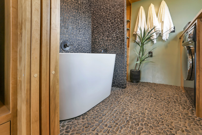 CATALINA thumbnail 95