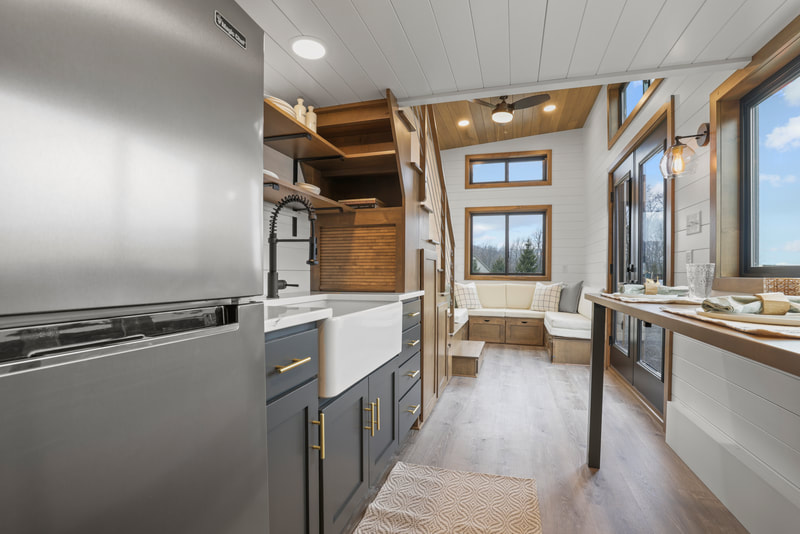 COASTAL MODERN thumbnail 25