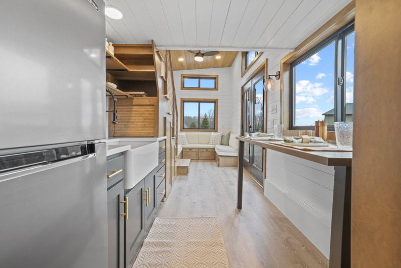 COASTAL MODERN thumbnail 29