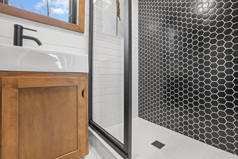 COASTAL MODERN thumbnail 38