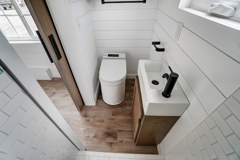 ONE PARTICULAR HARBOUR thumbnail 12