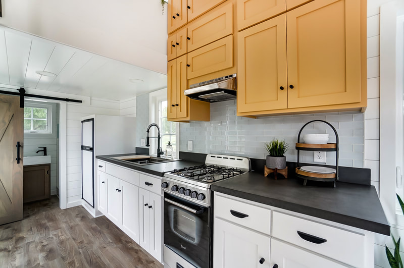 ONE PARTICULAR HARBOUR thumbnail 22