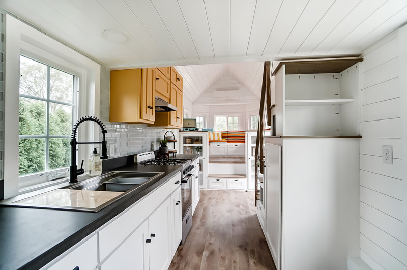 ONE PARTICULAR HARBOUR thumbnail 28