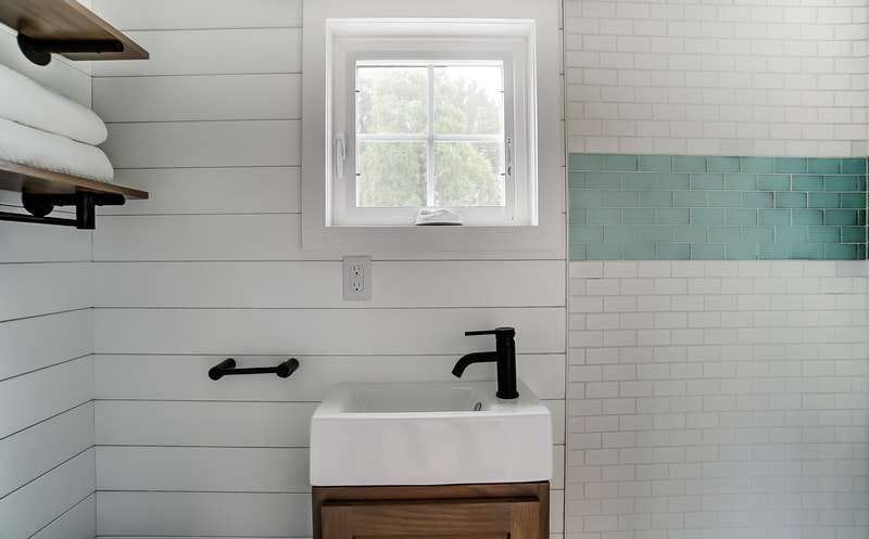 ONE PARTICULAR HARBOUR thumbnail 6