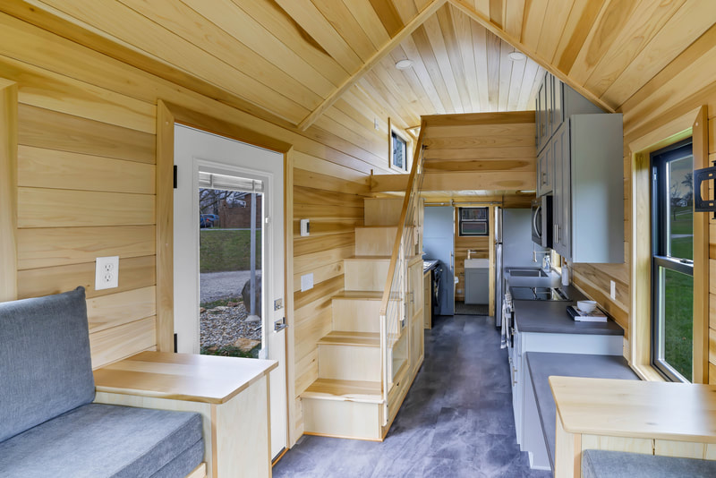 THE BOND thumbnail 10