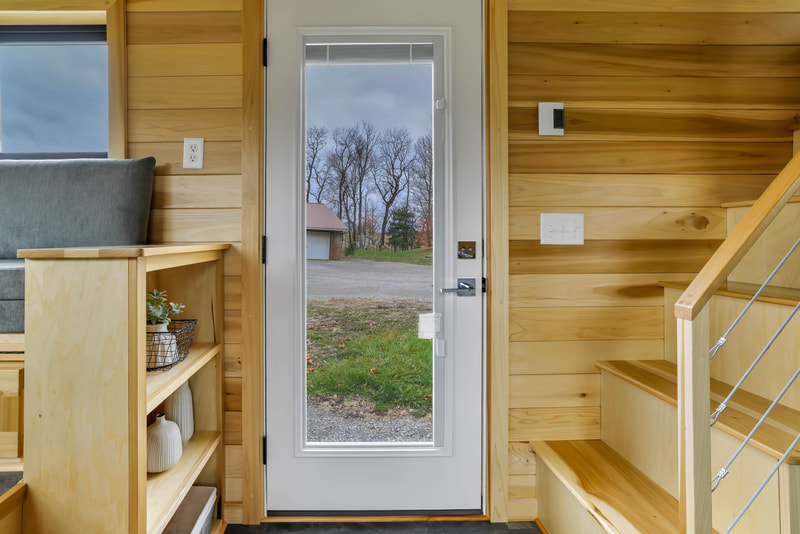 THE BOND thumbnail 21