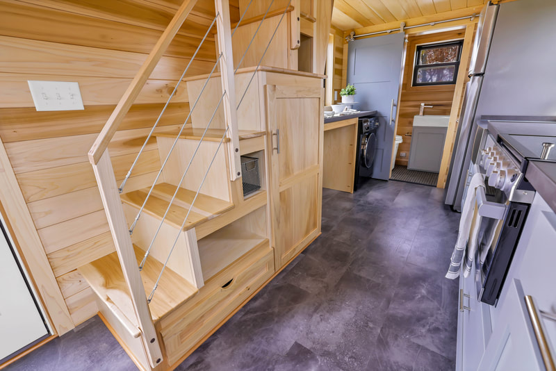 THE BOND thumbnail 22