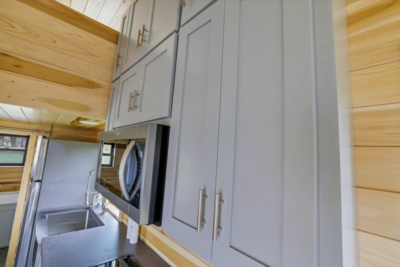 THE BOND thumbnail 28