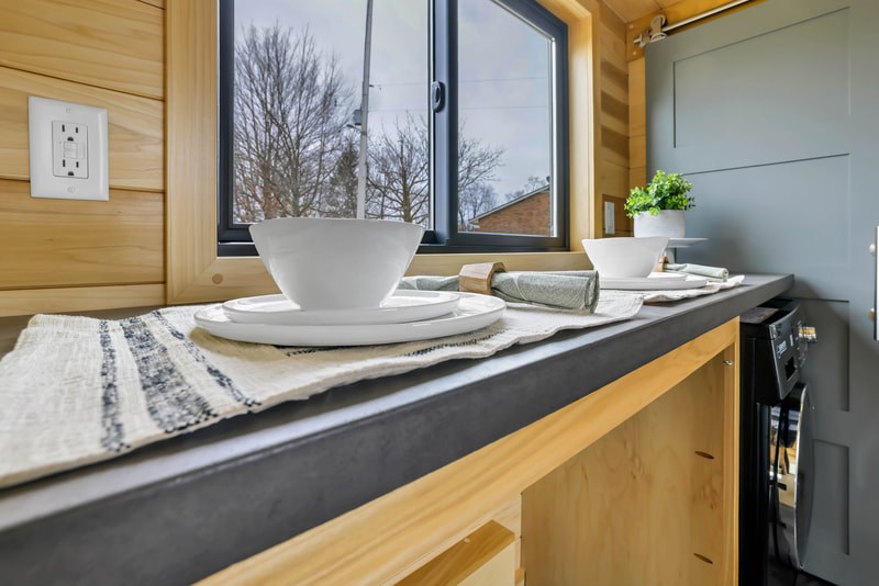 THE BOND thumbnail 33