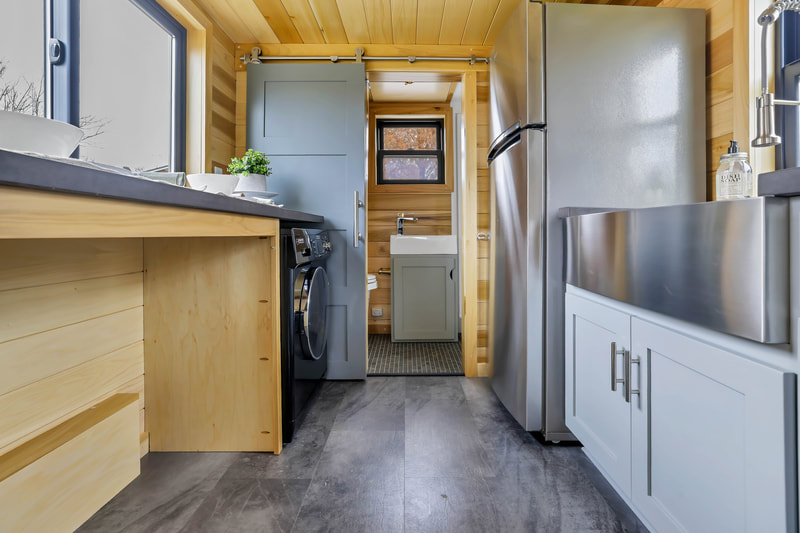 THE BOND thumbnail 34