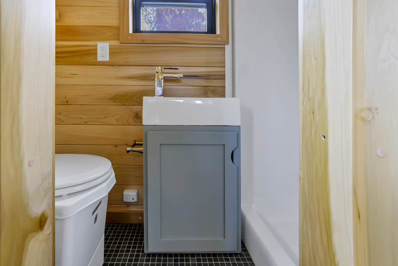 THE BOND thumbnail 37