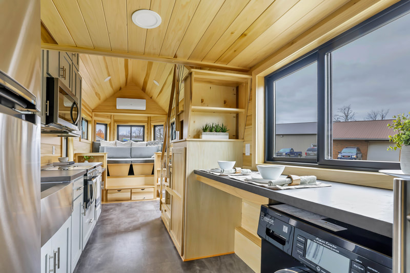 THE BOND thumbnail 46