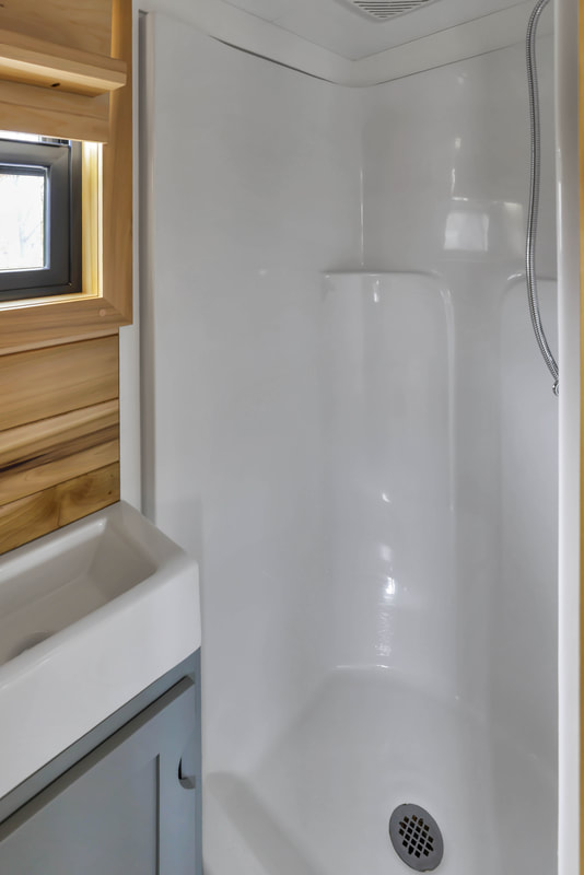 THE BOND thumbnail 49