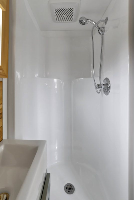 THE BOND thumbnail 50