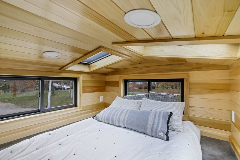 THE BOND thumbnail 57