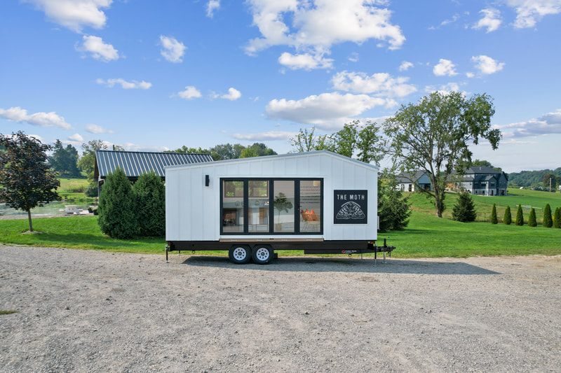 THE MOTH thumbnail 10