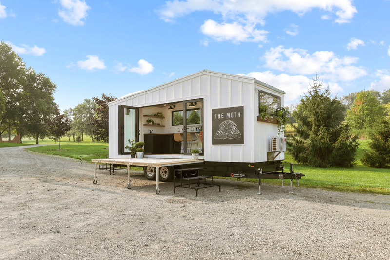 THE MOTH thumbnail 16