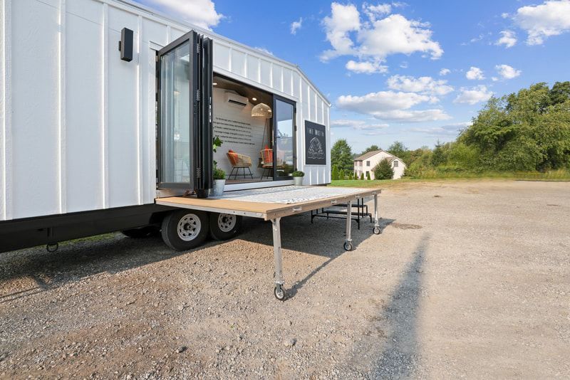 THE MOTH thumbnail 20