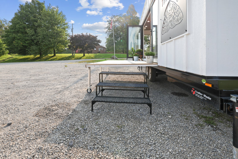 THE MOTH thumbnail 21