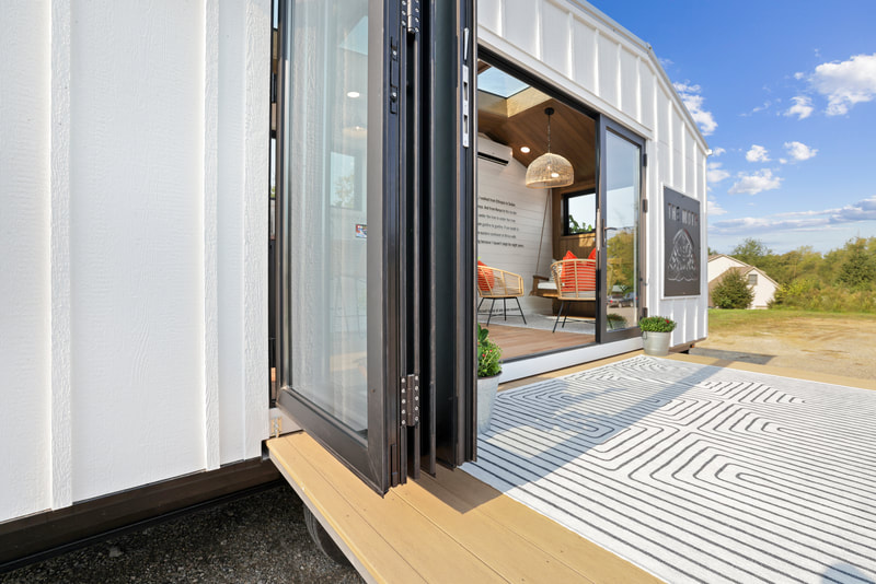 THE MOTH thumbnail 25