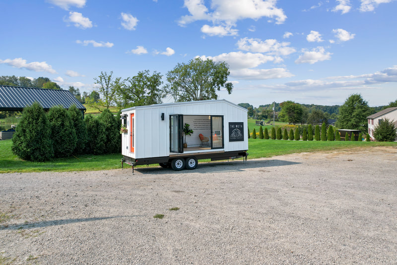 THE MOTH thumbnail 3