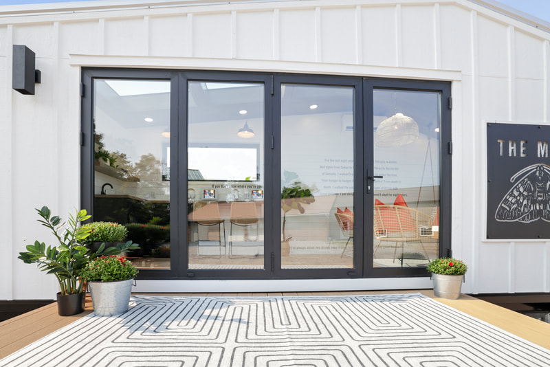 THE MOTH thumbnail 35