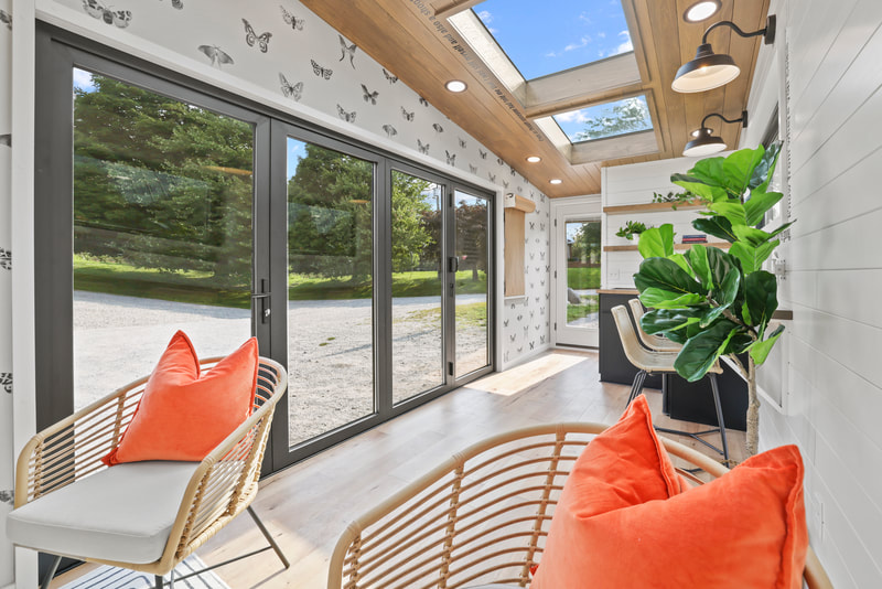 THE MOTH thumbnail 41