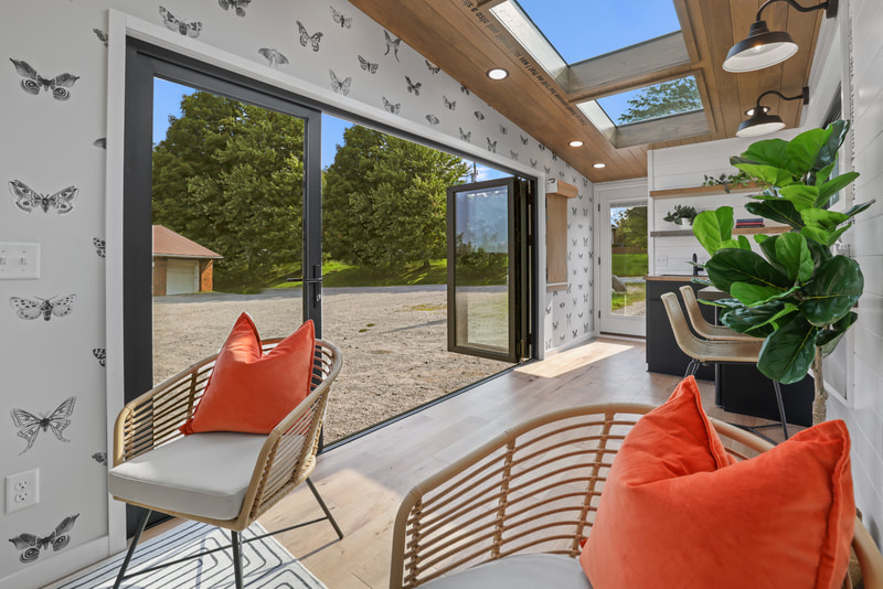 THE MOTH thumbnail 51