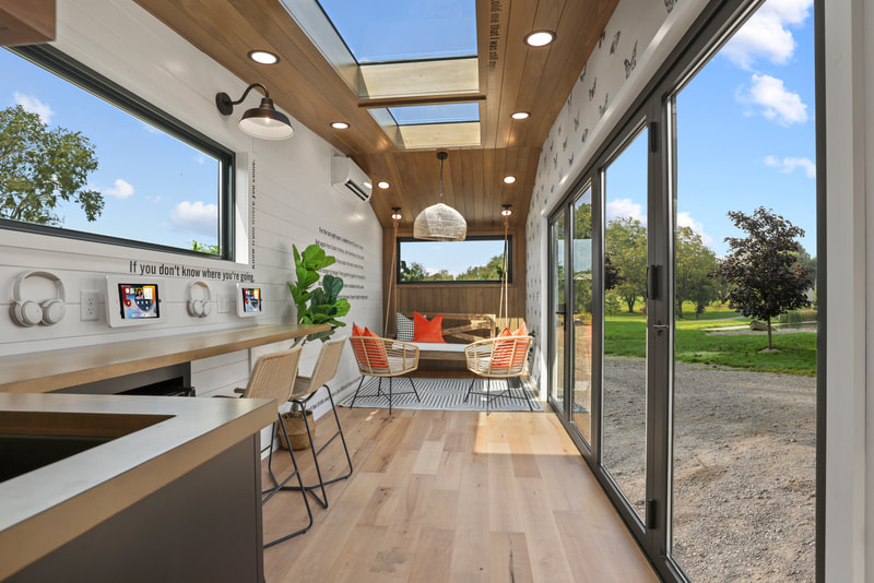 THE MOTH thumbnail 53