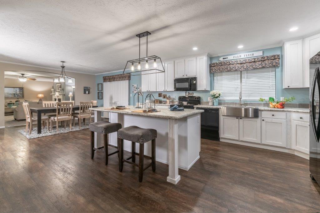 Whispering Creek Ranch Double Wide Mobile Home – 32 x 66 thumbnail 5