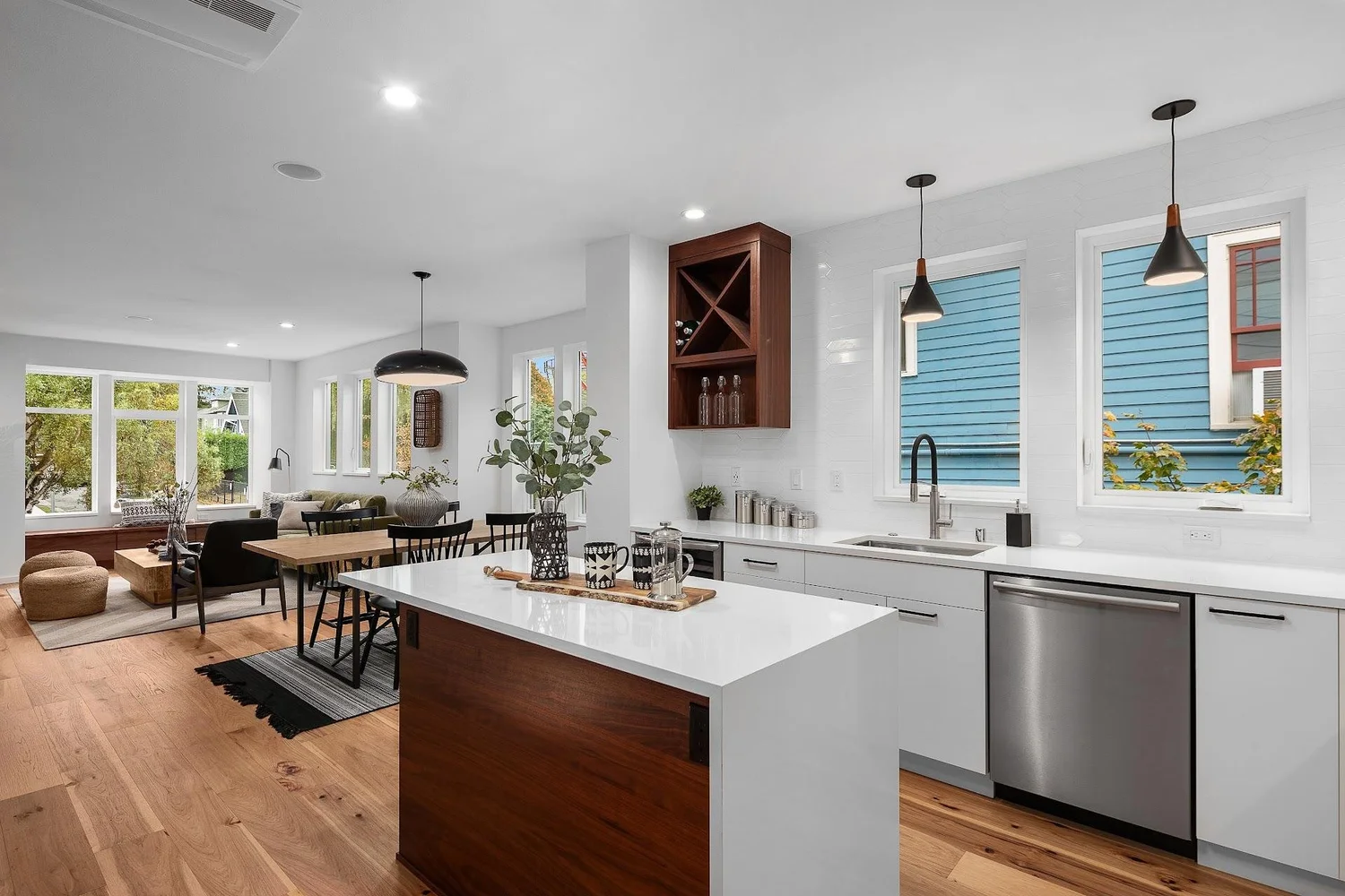 172 Galer St | Queen Anne, Seattle thumbnail 6