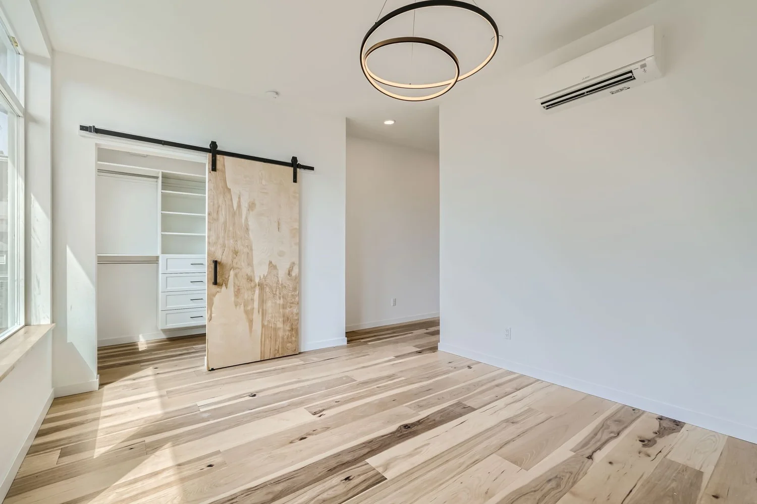 515 Howe St | Queen Anne, Seattle thumbnail 10