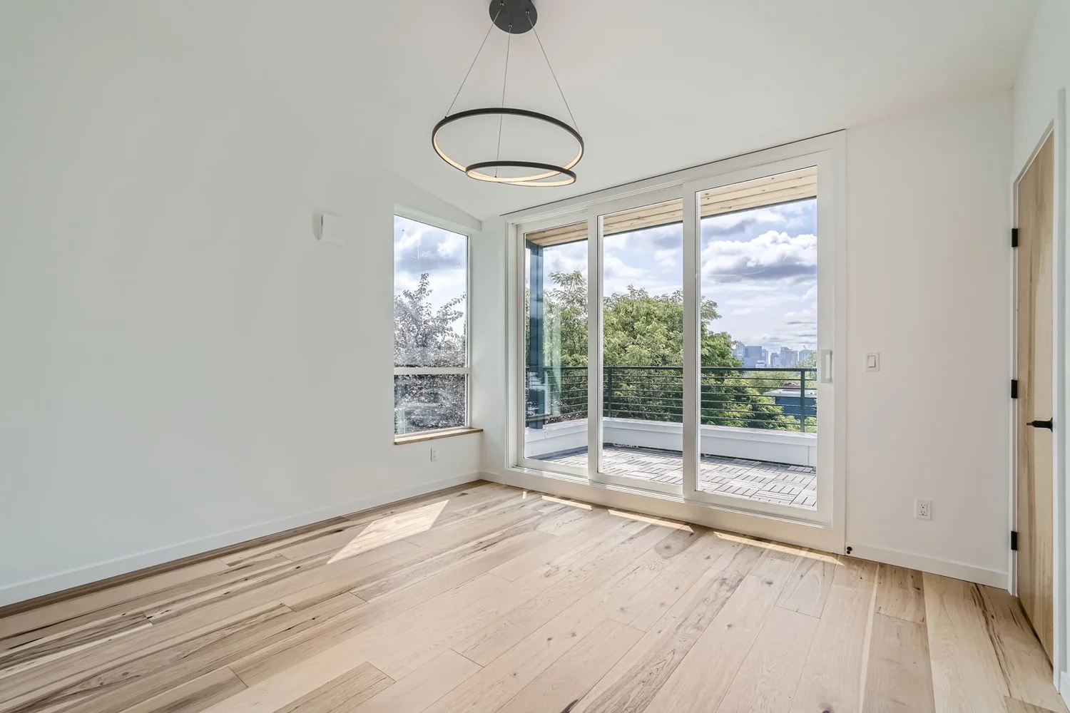 515 Howe St | Queen Anne, Seattle thumbnail 21